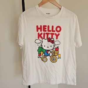 Old Navy  Hello Kitty Graphic Tee Women's